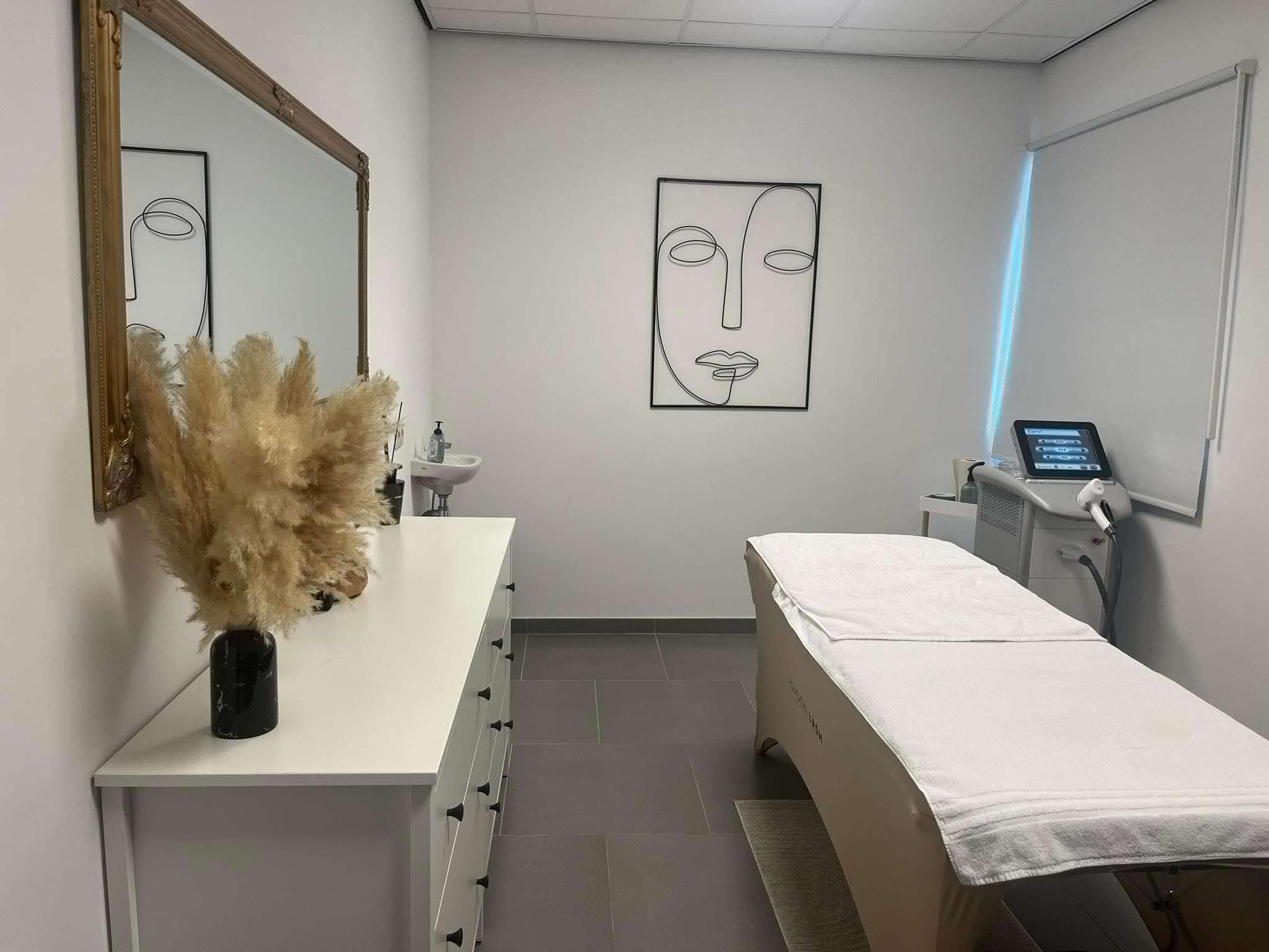 Salon d'esthétique Emmanes à Colfontaine - spécialiste en épilation définitive au laser